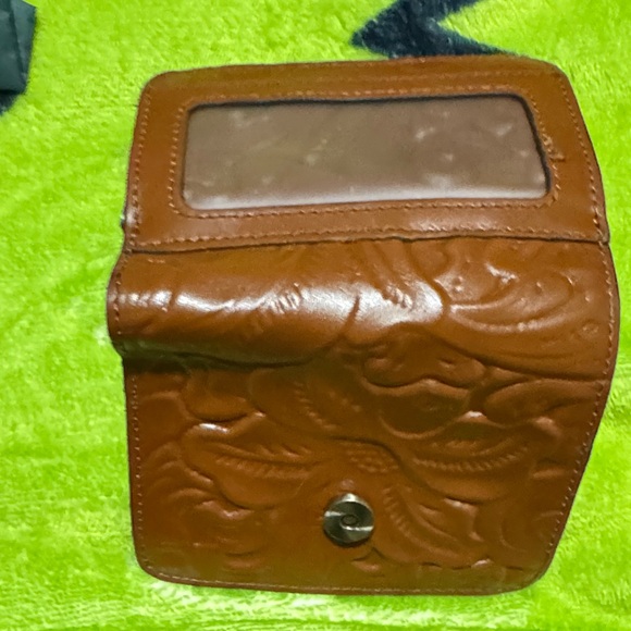 Patricia Nash Tan Leather RFID Wallet - Picture 3 of 4